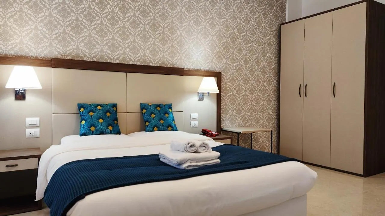 Bed & Breakfast B&B Gardenia Prato  Italy